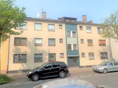 Festpreis! Ruhiges MFH mit 9 Whg & 6 Garagen in Duisburg-Süd, ohne Provision!