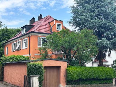 Erhabenheit im Dornröschenschlaf – Stadtvilla sucht Erweckung
