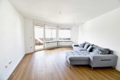 schön geschnittene 2- Wohnung mit großem Balkon