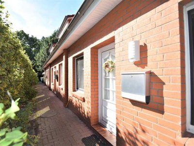 Zur Selbstnutzung oder als Kapitalanlage!
Gepflegtes Reihenmittelhaus in zentraler Lage von Auri...