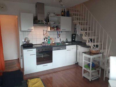 Kleine 2 1/2 Zi - Wohnung,  DG, Blk.