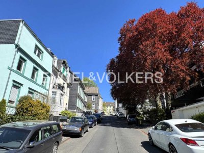 Erstbezug nach Kernsanierung – Stilvolle Maisonettewohnung mit Dachterrasse und Panoramablick