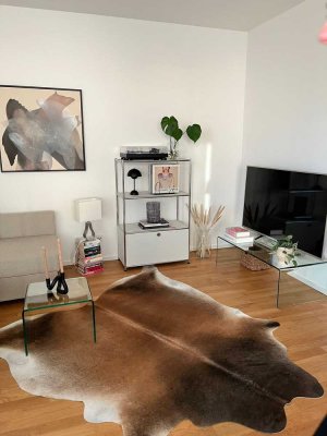 Helle 2-Zimmer-Wohnung mit Tiefgaragenstellplatz  – Frei ab 01.07.2025