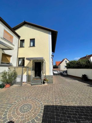 Wohnen wie im Eigenheim!
3-Zimmerwohnung in Bauweise eines Hauses. 
Bitte Texte lesen!