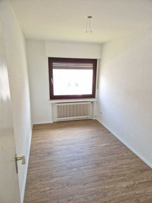 Komplett renovierte Wohnung mit Balkon in Siegburg - Zentrale Lage