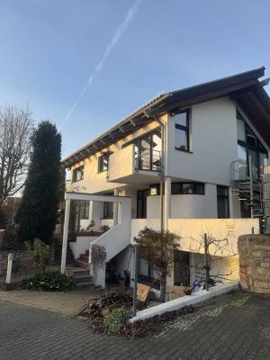 Architektenhaus mit 7 Zimmern in Wörrstadt