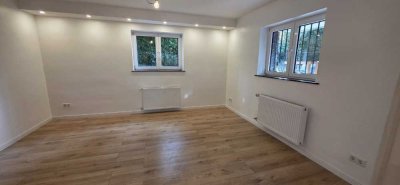 Untergeschosswohnung mit Balkon  in Kelkheim (Taunus)