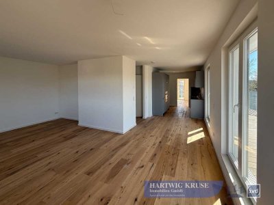 Exklusives Penthouse: Barrierefrei wohnen mit Balkon, Dachterrasse  und  Tiefgaragenstellplatz