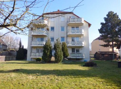 Wir sanieren für Sie | 2 Zi.-DG-Whg. mit  Balkon | ruhiges Wohnumfeld