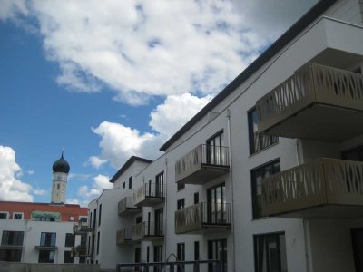 Helle, geräumige 2-Zimmer-Wohnung mit Balkon, zentral gelegen in Grafing b. München, LK Ebersberg