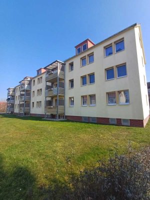 Bald Verfügbar!!! Modern und renovierte 3-Raum-Wohnung mit Balkon