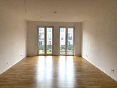 Wunderschöne 2-Zimmer-Wohnung mit Einbauküche in zentraler Lage