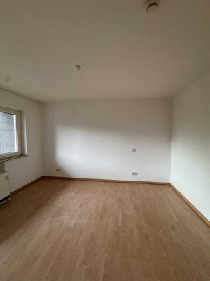 Helle 2 Zimmer Wohnung mit Balkon | E-Horst