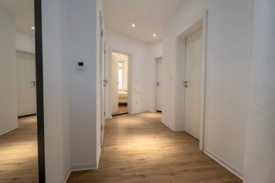 Attraktive Kapitalanlage im Stuttgarter Westen: Sanierte 5-Zi.-Wohnung mit ca. 5,3 % Rendite