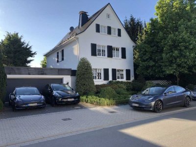 Familientraum: Stilvolles Anwesen in begehrter Lage von Bad Lippspringe