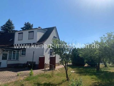 Doppelhaushälfte mit 4 Zimmer, Küche. Bad mit 1073 qm großem Grundstück auf dem Dautzsch