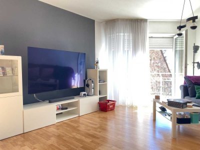 Helle 2ZKBB mit Fußbodenheizung in gepflegtem MFH