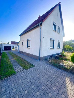 Saniertes Einfamilienhaus mit 5,5 Zimmern, großem Garten in sehr zentraler Lage