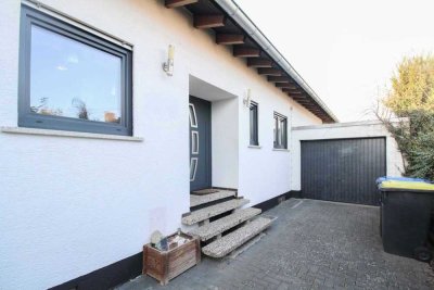 Familientraum in Langenlonsheim: Einfamilienhaus mit großem Garten, geräumigem Keller & Garage