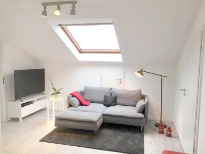 Moderne möblierte Dachgeschosswohnung im Herzen der Stadt