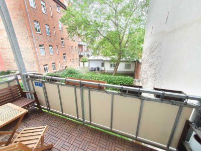 Zentral gelegene, gut geschnittene 2-Raumwohnung mit Balkon und Tageslichtbad!