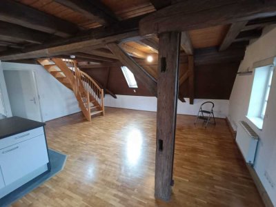 Attraktive 3-Zimmer-Maisonette-Wohnung mit EBK in Brackenheim
