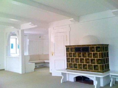 KOMFORTABLE ETAGENWOHNUNG IM ZENTRUM MIT PLATZRESERVEN UND DACHTERRASSE