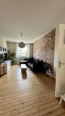 Ansprechende 3,5-Zimmer-Maisonette-Wohnung mit geh. Innenausstattung mit Balkon und EBK in Hannover
