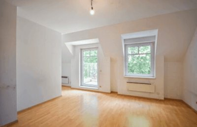 Helle 4 Zimmer Maisonette Wohnung mit zwei Balkonen im 17.