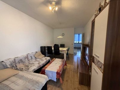 Attraktive 2,5-Zimmer-Wohnung mit großer Terrasse und großem Keller in Toplage