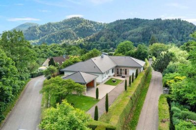 Bungalow mit einzigartiger Aussicht und großem Grundstück