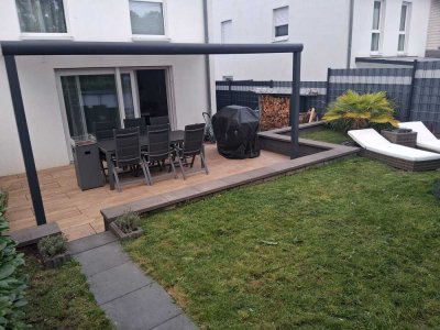 Neuwertige Doppelhaushälfte in Velbert-Neviges - moderne Ausstattung und ruhige Lage