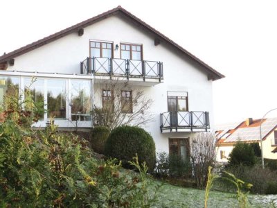 Wunderschöne zweigeschossige Dreizimmer-Gartenwohnung