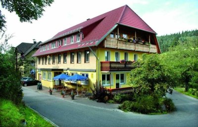 Saniertes Hotel im Schwarzwaldstil