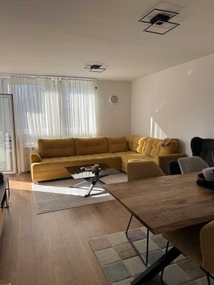 Frankfurt ++ Renovierte und Charmante 3 Zimmer Wohnung mit Balkon ++ Bezugsfrei ++