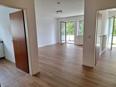 2-Zimmer-Wohnung mit Balkon und EBK
