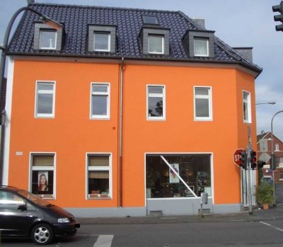 Gepflegte 3-Zimmer-Wohnung mit Terrasse in Rath/Heumar, Köln