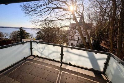 Elbblick – Blankenese! Traumhafte, 2–3 Zimmer-Wohnung mit hochwertiger Ausstattung