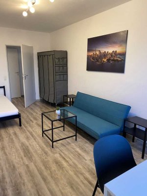 Top renovierte und möblierte Wohnung! Gerne auch als möblierte 2er WG!