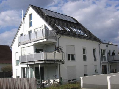 Maisonette-Wohnung, 5-Familienhaus, LA, Mitterwöhr, stadtnahe ruhige Lage. Provisionsfrei!