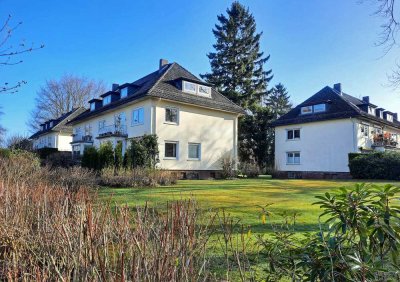 * Wohnen in den Elbvororten * Charmante 2,5-Zimmer-Wohnungmit Potential in Othmarschen