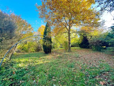 "Hohe Lebensqualität für die ganze Familie" Helle, große DHH mit Gartenparadies in Möhringen