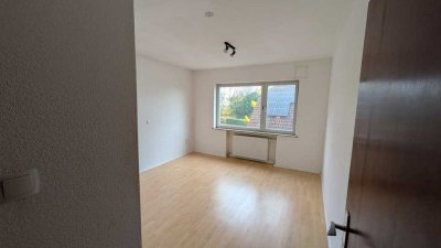 Helle 4-Zimmer-Wohnung mit Balkon in Langgöns