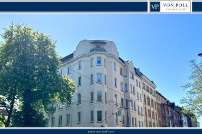 Vorderer-Westen Nähe Bebelplatz: Charmante 4,5 Zimmer Altbau-Eigentumswohnung mit Balkon