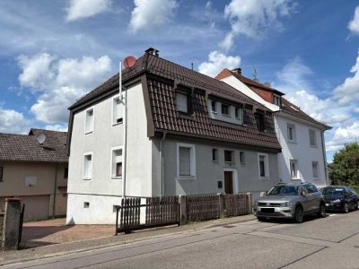 Zweifamilienhaus in Haueneberstein mit ausbaubarem Dachgeschoß