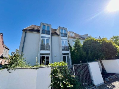 Sofort bezugsfrei: Terrassenwohnung mit 90 m² aus Baujahr 1990 in Alt-Lohausen