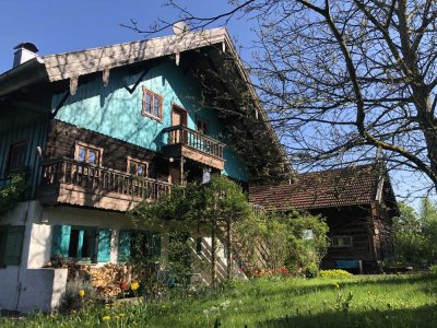 Modernisiertes Bauernhaus in großem Grundstück mit vielen Möglichkeiten (Familie,Firma,Bauvorhaben)