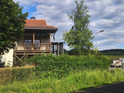 *TOP* Gepflegte 3-Zimmer-DG-Wohnung mit überdachtem Balkon