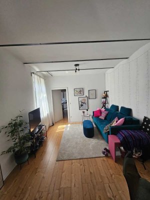 Neuwertige 2-Zimmer-Wohnung mit Terrasse und EBK in Bonn