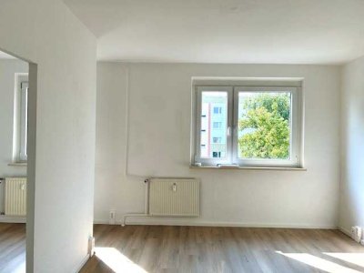 Moderne 5-Raum-Erdgeschosswohnung mit Balkon, Hauswirtschaftsraum & viel Platz in Lusan!